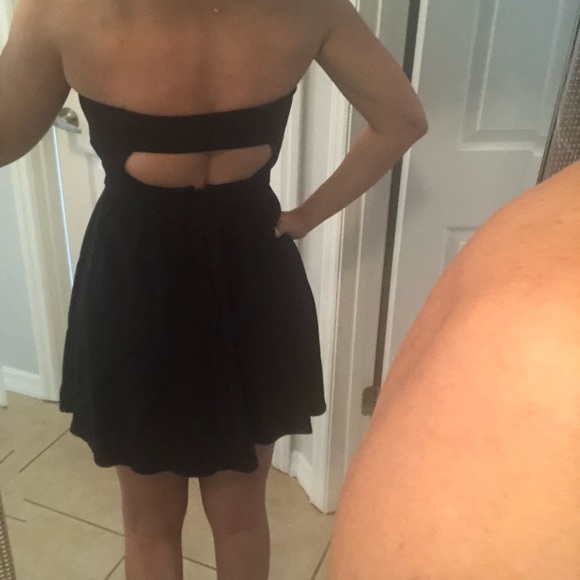 Strapless dress w/ cutout back - Picture 2 of 6